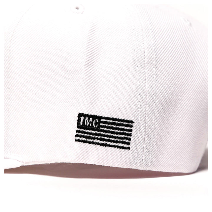 22_VictoryLapSnapback_White_Bl